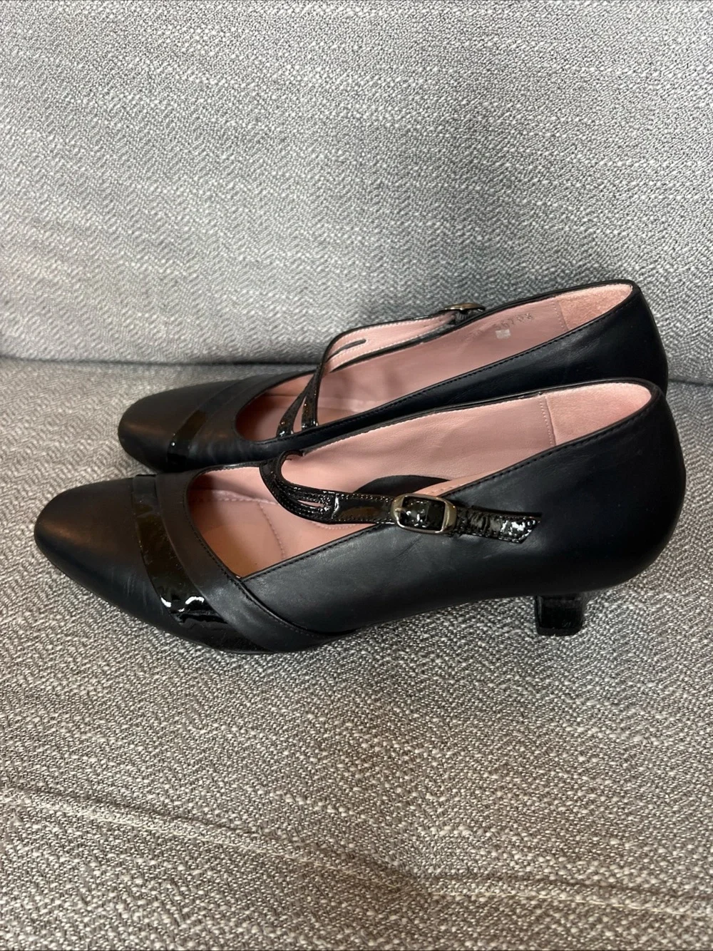 BeautiFeel Black Patent Trim Mary Jane Flats